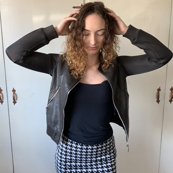 Faux leather jacket - Picture 6 of 8